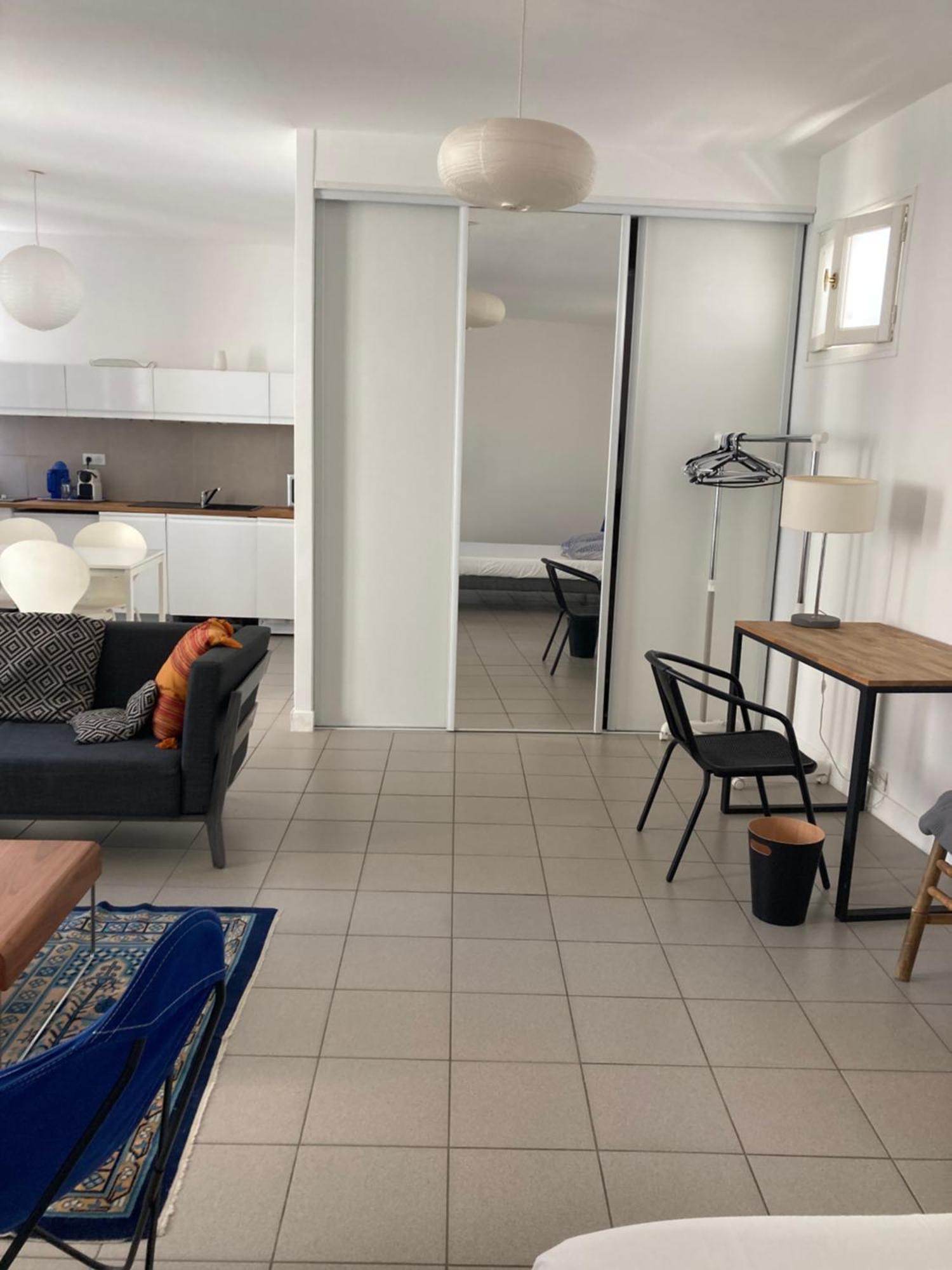 Bleu Apartment *